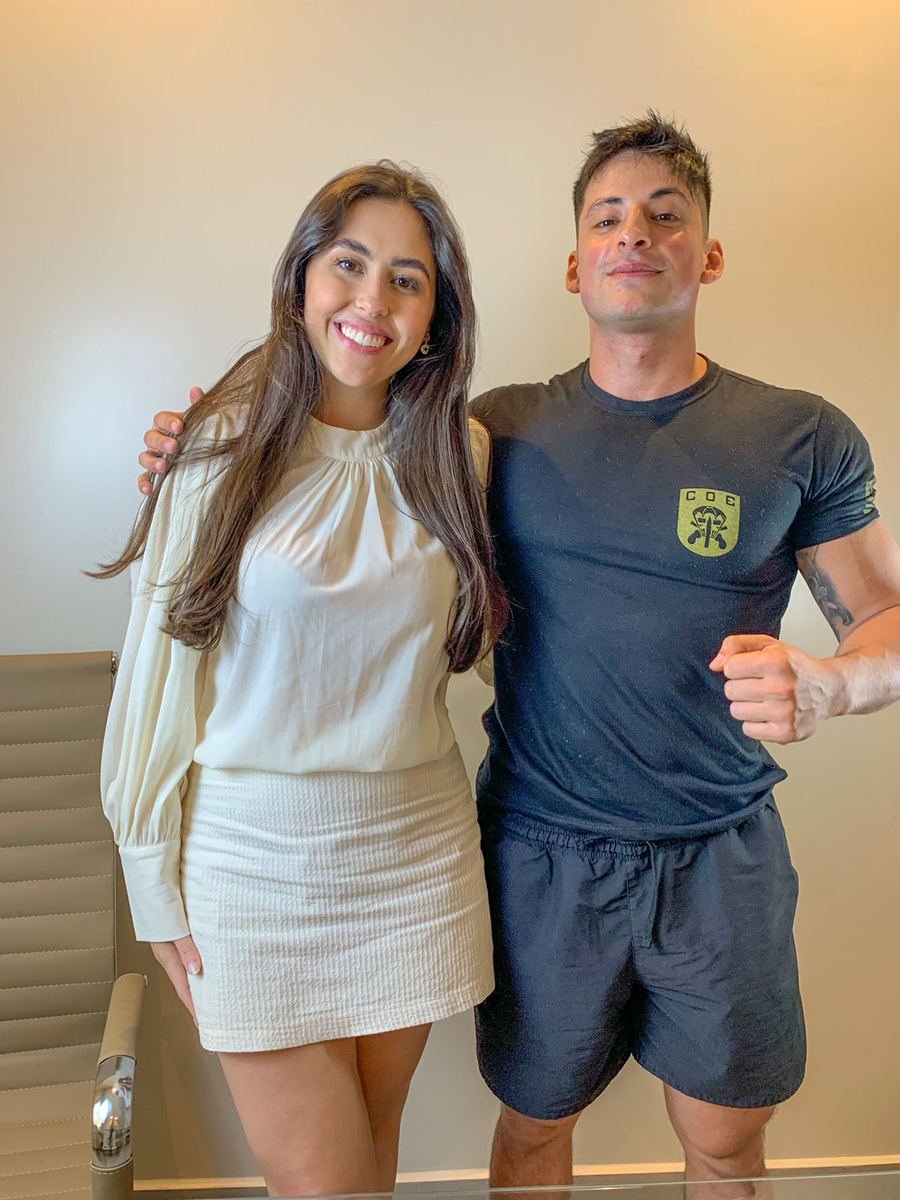 Mariana Pacheco com paciente em projeto Cases de Sucesso